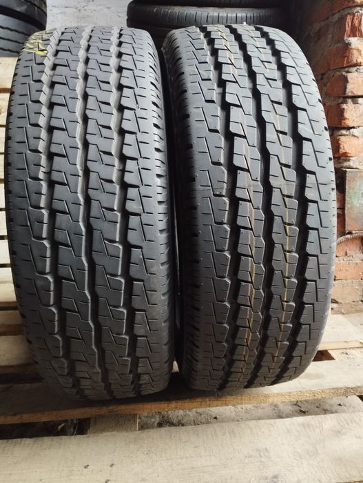 215/65/16с Toyo  2 ши