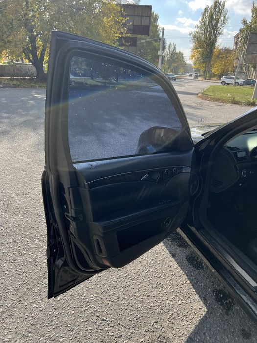 Mercedes-Benz e240 w211