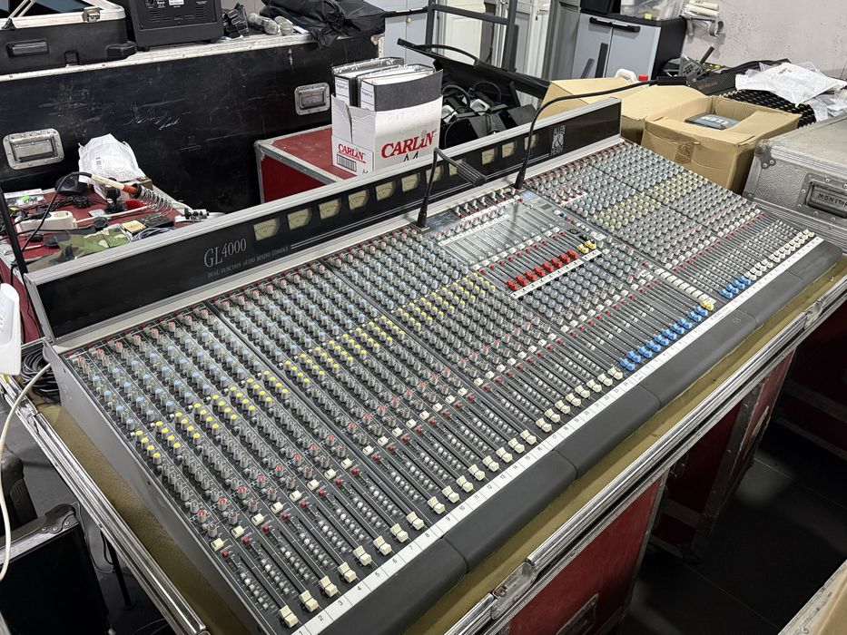 Duas Mesas Mistura Allen Heath GL4000