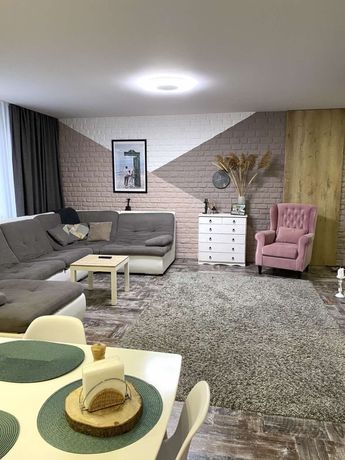 Продам 3-х кімнатну квартиру з VIP ремонтом та меблями в новобудові