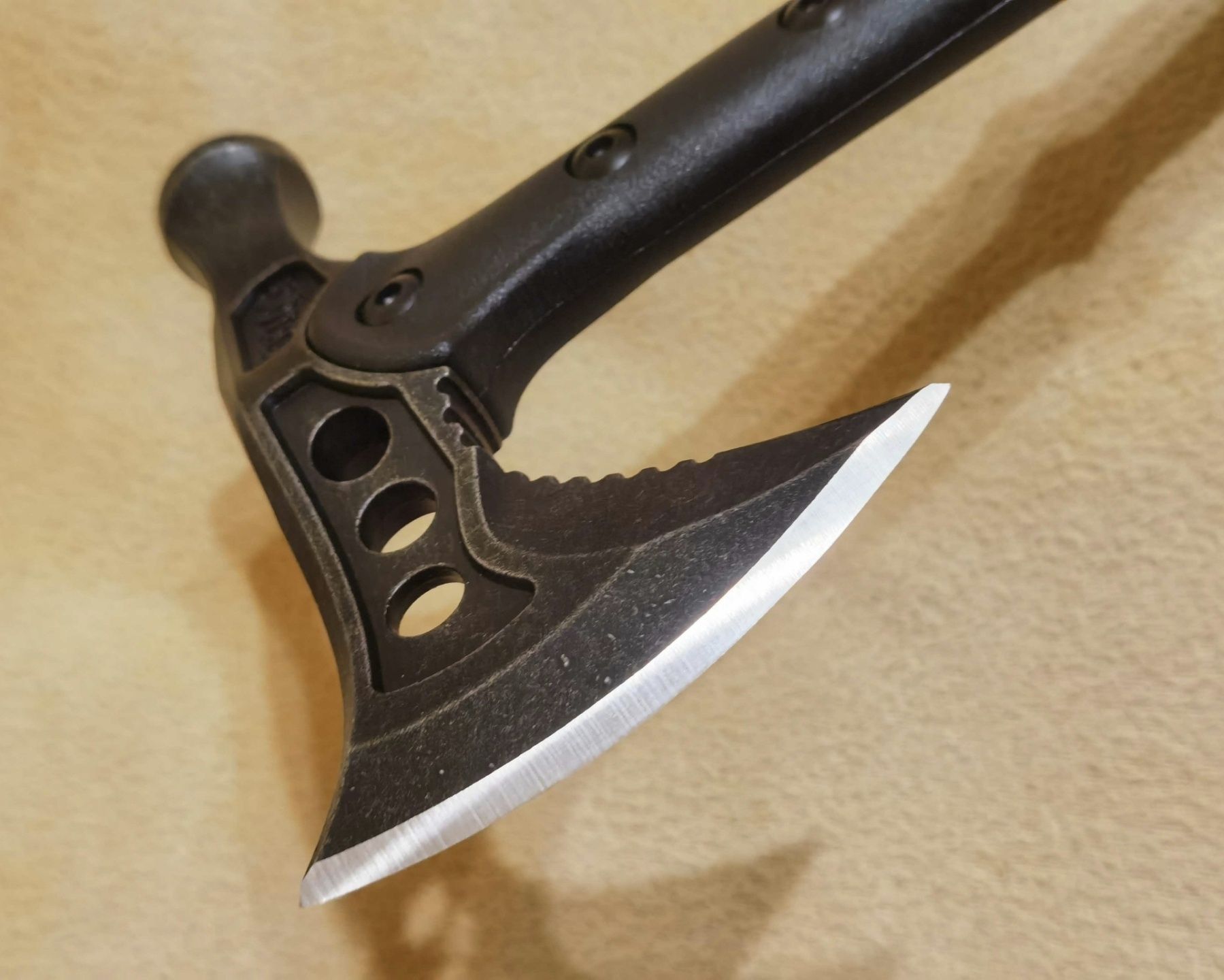 Siekierka, Toporek, Tomahawk/ Stal