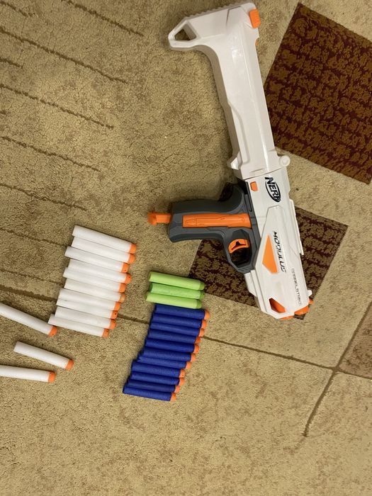 Nerf blaster пістолет modulus barrelstrike