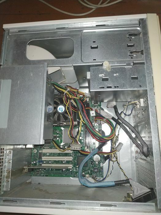 ПК в сборі доволі старий