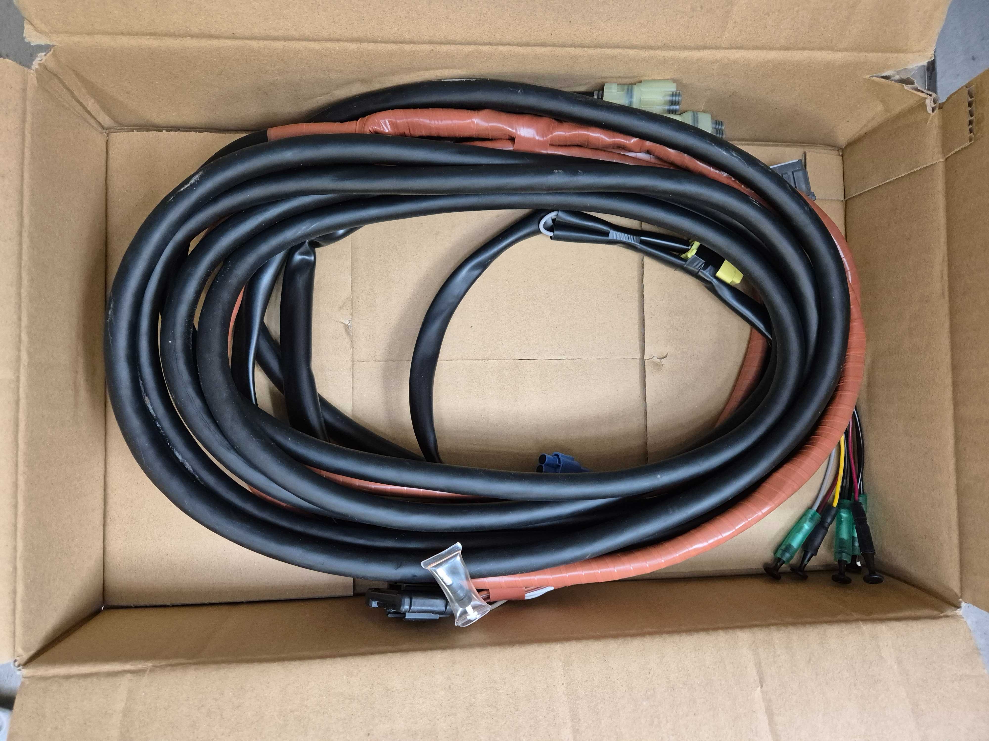 Silnik zaburtowy SUZUKI DF100BTL + PAKIET INSTALACYJNY + akcesoria