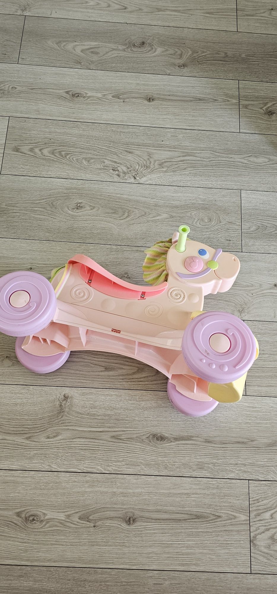 Jezdzik chodzik Fisher Price konik koń dla małego dziecka