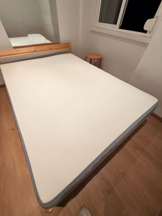 Cama + Colchão de casal 140x200
