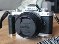 Nikon Z fc + Nikkor 28mm F2.8 SE - idealny stan - niski przebieg