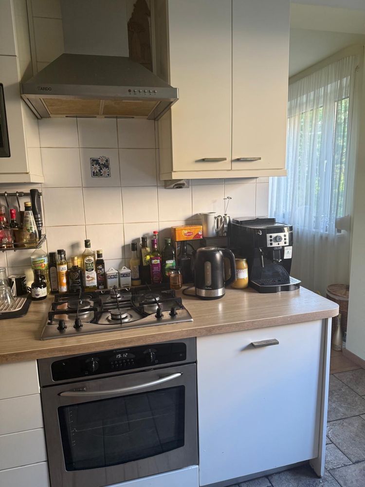 Kuchnia ze sprzetem stan bardzo dobry