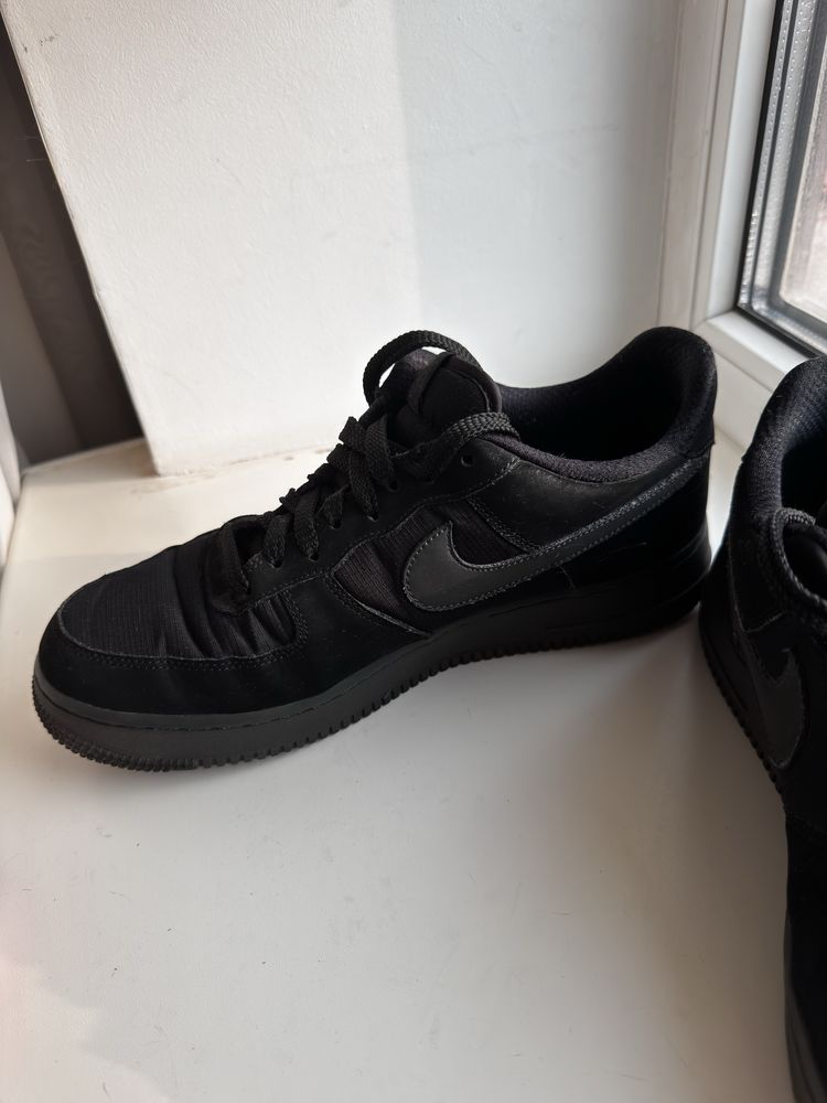 Nike Air Force Black