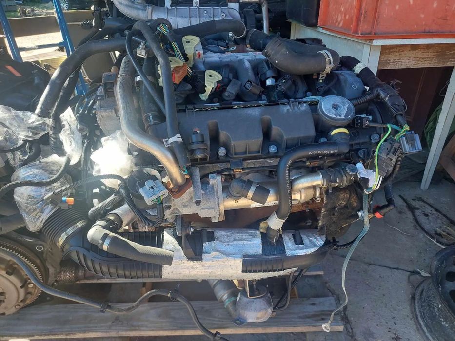 SILNIK SŁUPEK VOLVO S40 D4204T 2.0 HDI