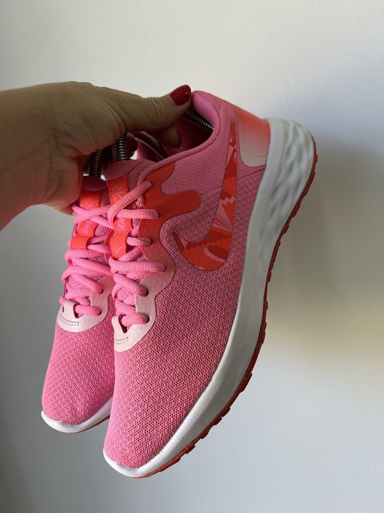 Buty do biegania damskie Nike Revolution rozmiar 38,5