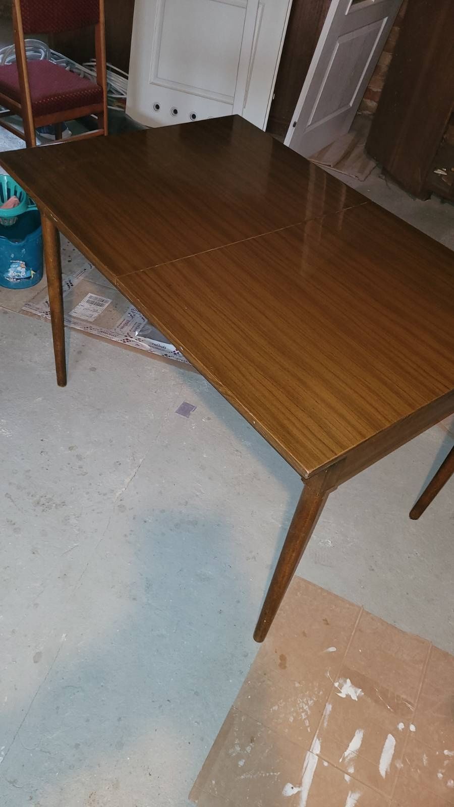 Do sprzedaży komplet mebli rodem z PRL: