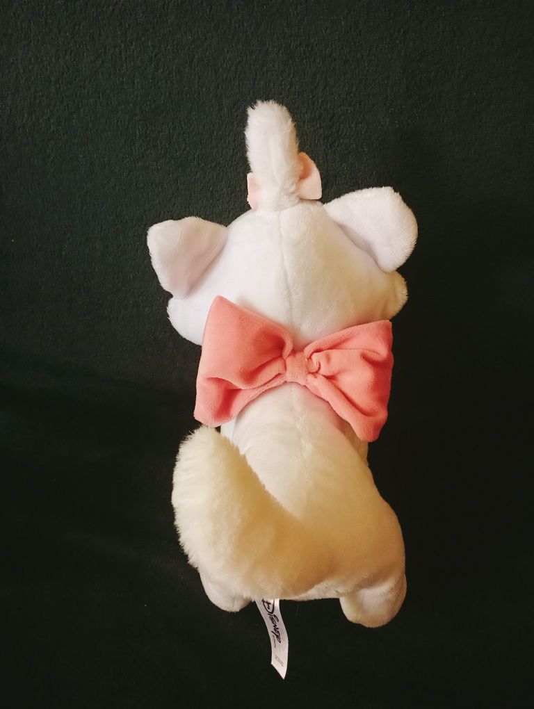 Kotka Marie Aryskotraci maskotka