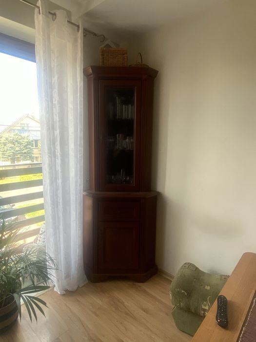 meble  pokojowe ciemny braz