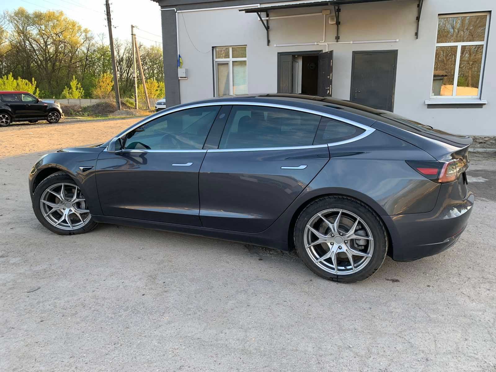 Tesla Model 3 2018  Long Range Battery AWD