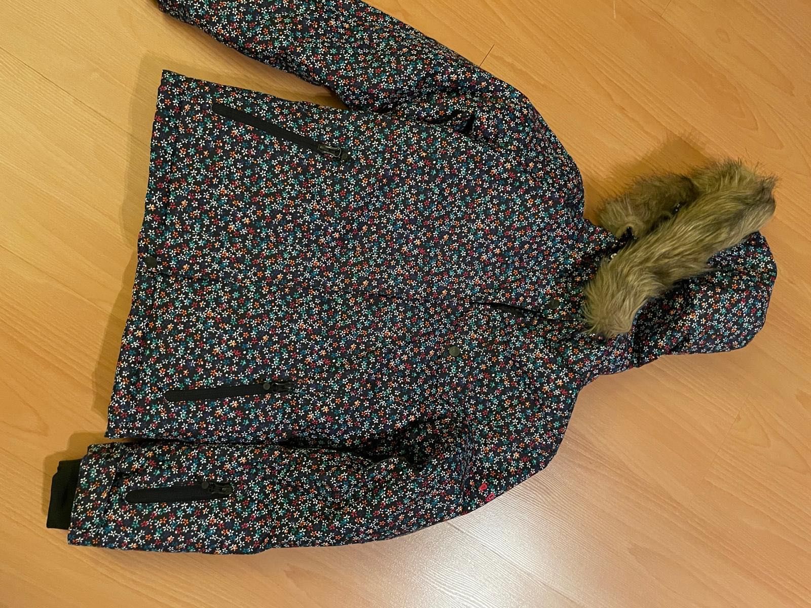 Casaco de neve Roxy com oferta de calças