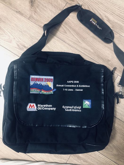 Сумки для ноутбука