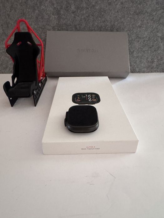 Apple Watch Ultra 2 49MM Black titanium dark green