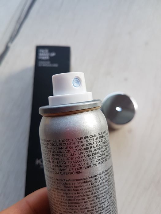 Фіксатор для макіяжу Kiko Milano face make up fixer