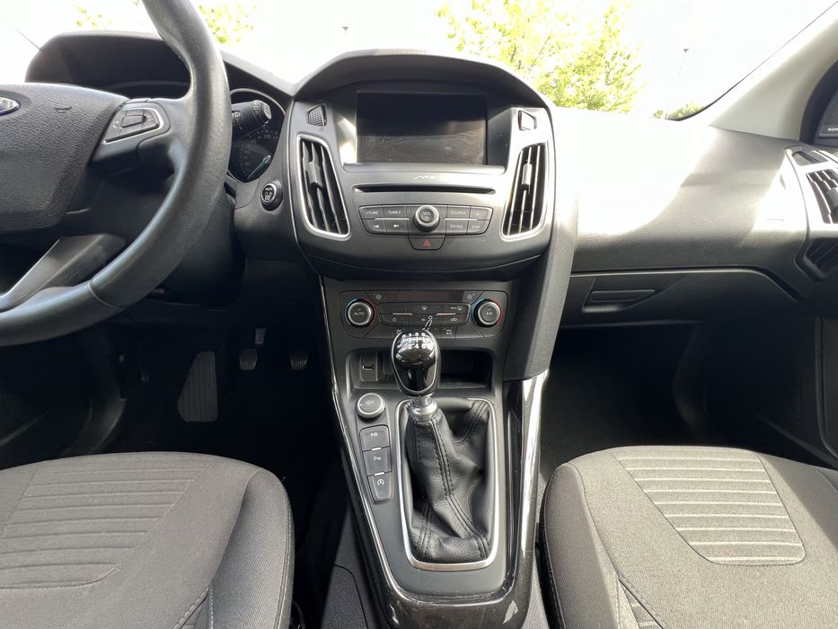 Vendo Ford Focus 1.5 Tdci Titanium