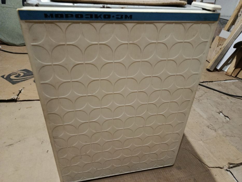 Продається  холодильник МОРОЗКО 3М