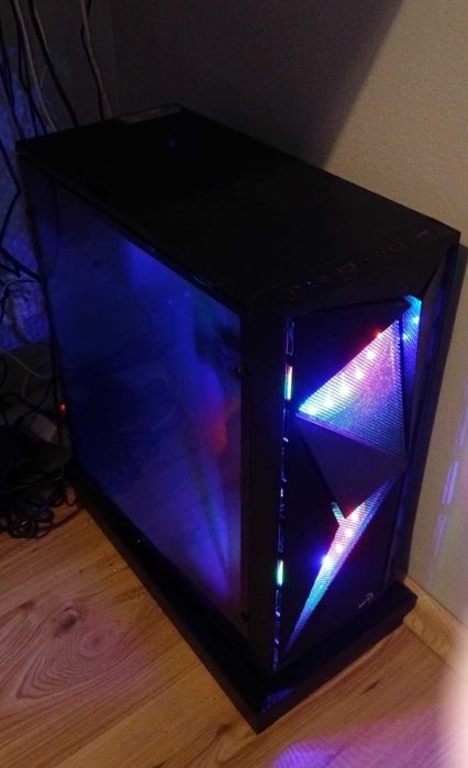 Komputer gamingowy 16GB RAM