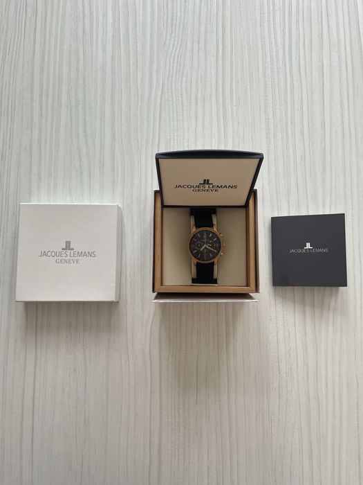 годинник Jacques Lemans