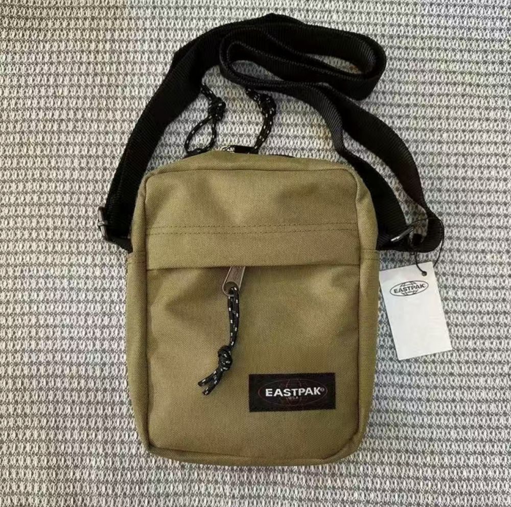 Месенджер сумка Eastpak