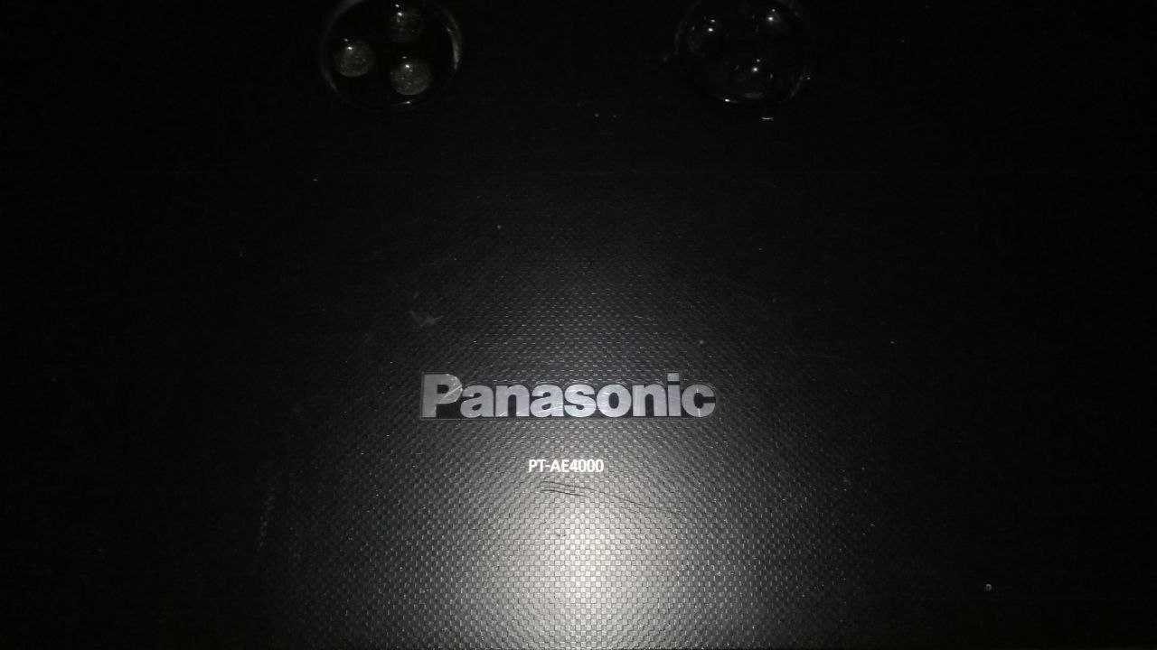 Panasonic FullHD Projetor PT-AE4000