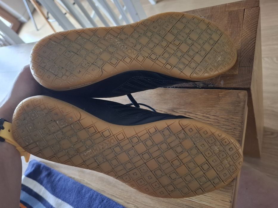 Halówki KIPSTA, decathlon, rozm. 40 stan b.dobry