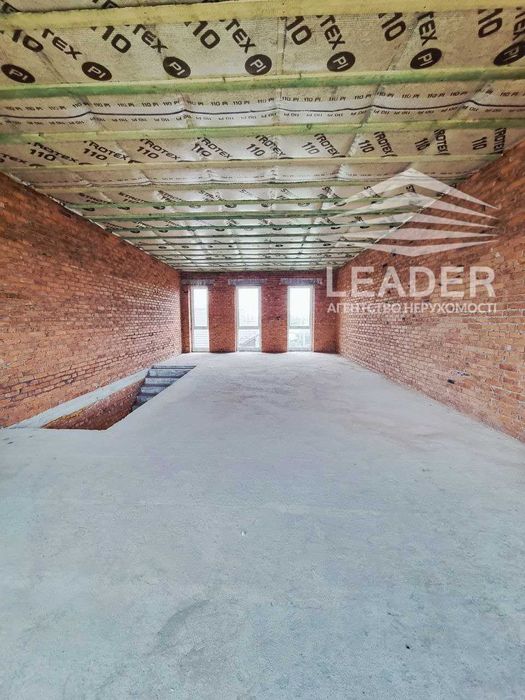 Сдам Фасадне приміщення!Чудова локація!