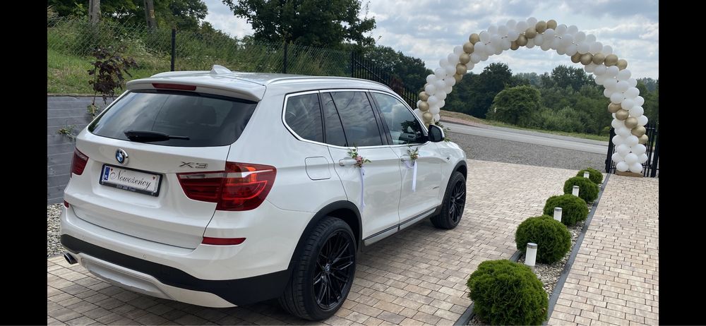 Auto do ślubu BMW x3 biała perła samochód do ślubu wynajem