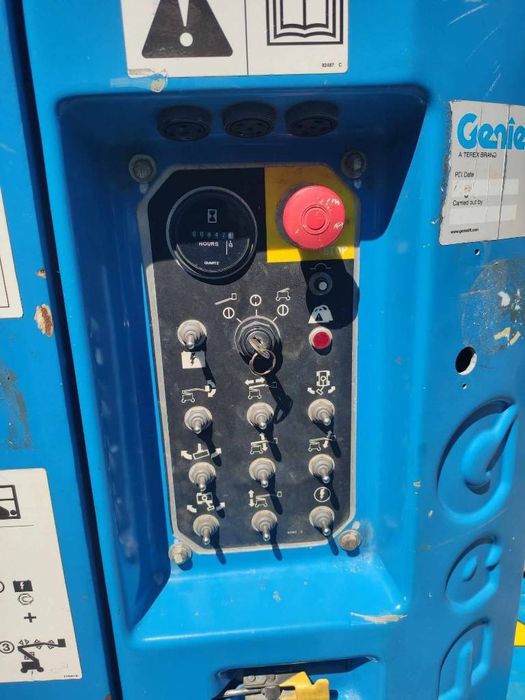 Zwyżka elektryczna podnośnik koszowy Genie z30/20 z35