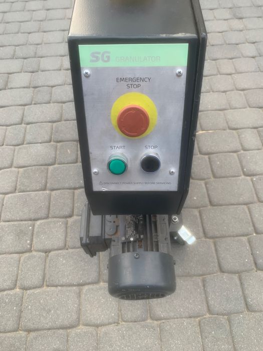 Młynek Rozdrabniacz Shini z funkcją cofania