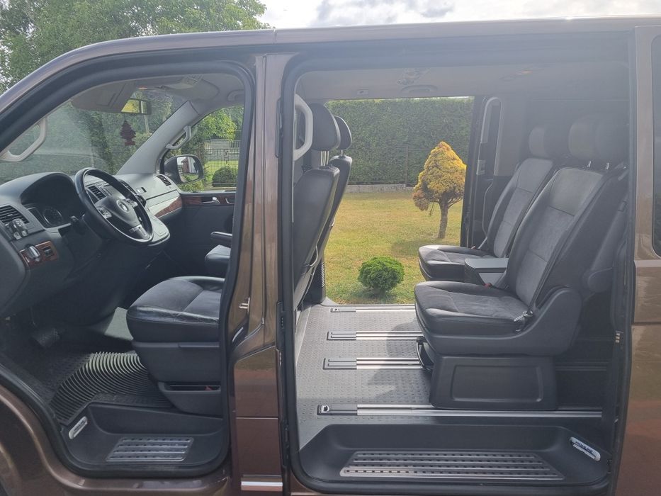 Volkswagen Multivan highline Dsg 4x4 zadbany skóra 6 osób