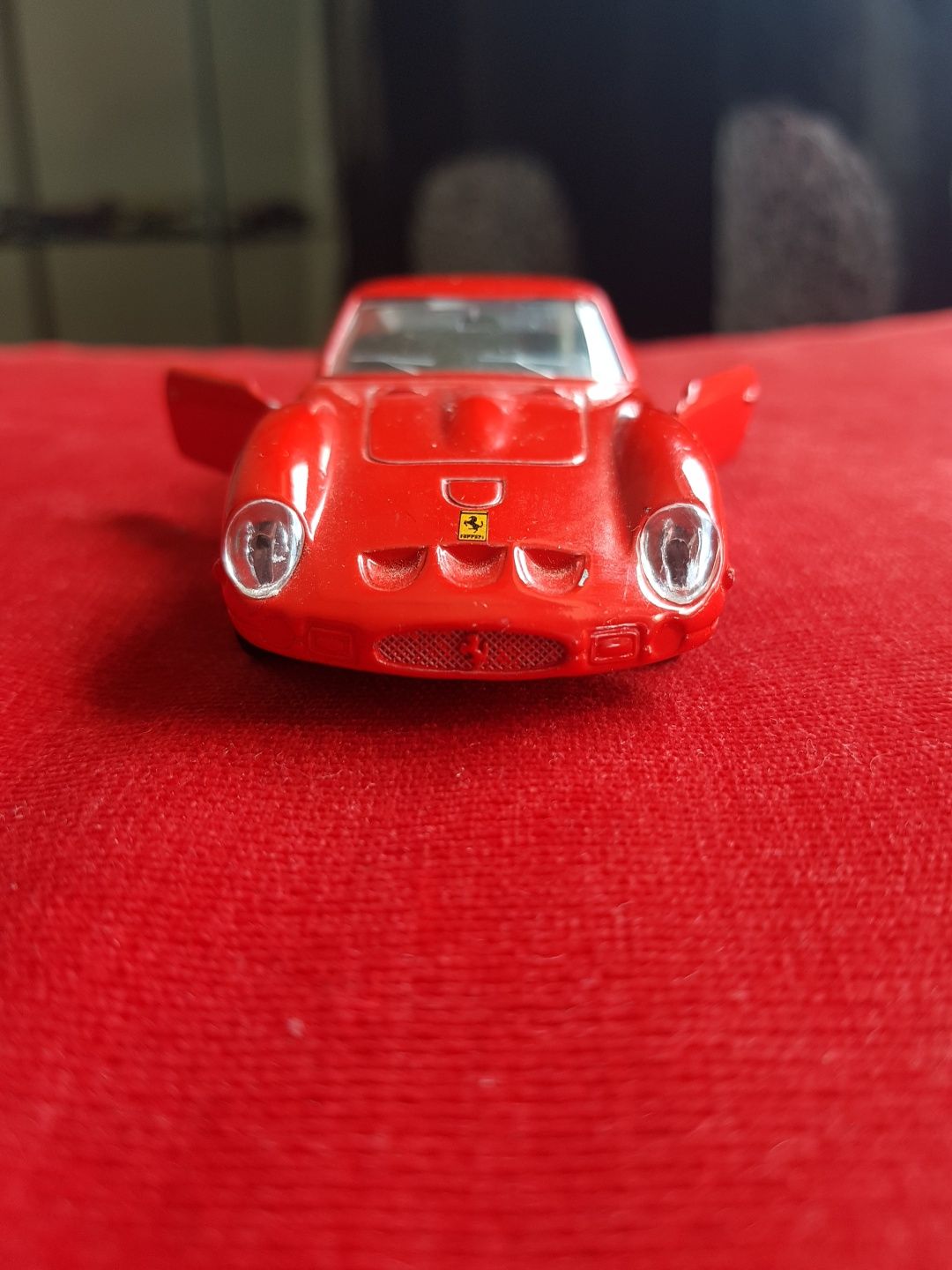 Ferrari 250 GTO Maisto
Scala 1/38