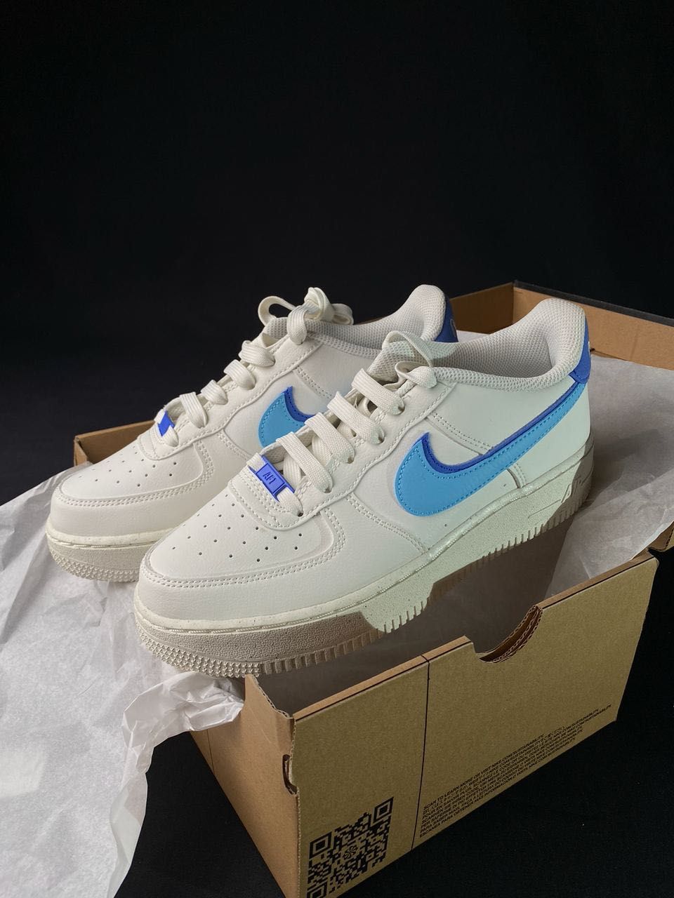 Кросівки жіночі Nike Air Force 1 Lv8 Gs