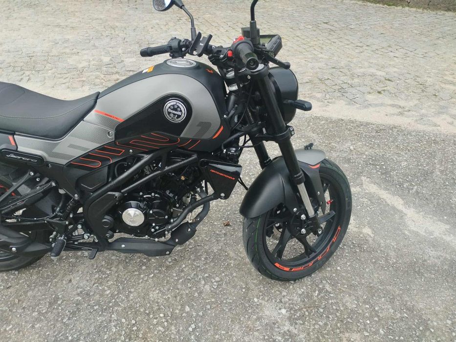 BENELLI Leoncino 125