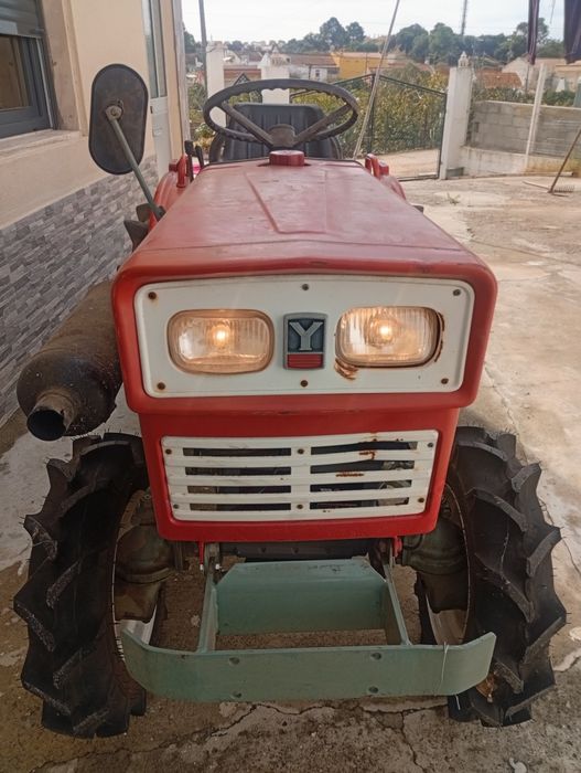 Trator Yanmar 1300 D - 4x4