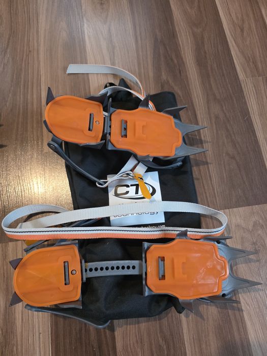 Raki Climbing Technology