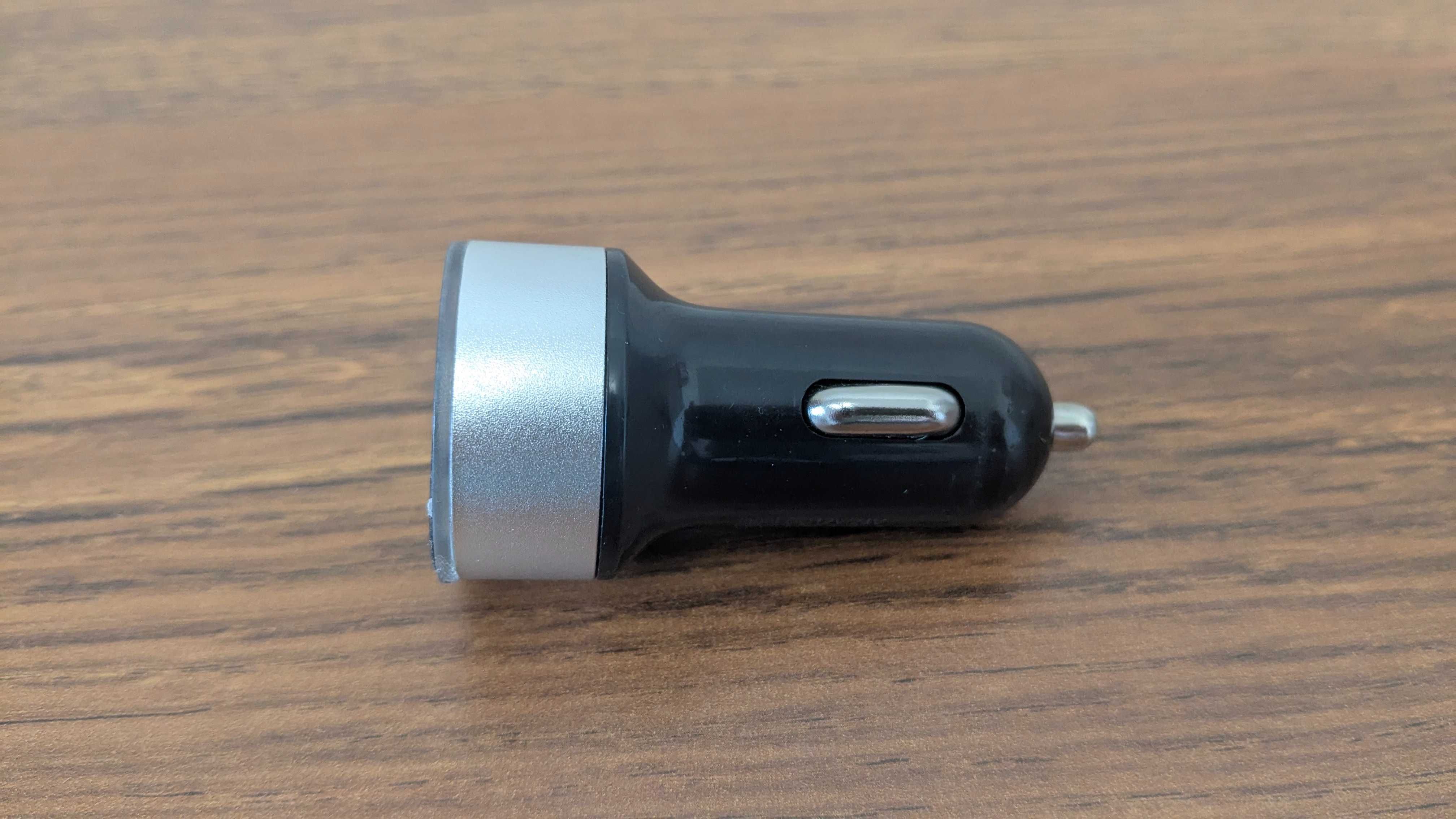 Зарядка адаптер USB в автомобиль