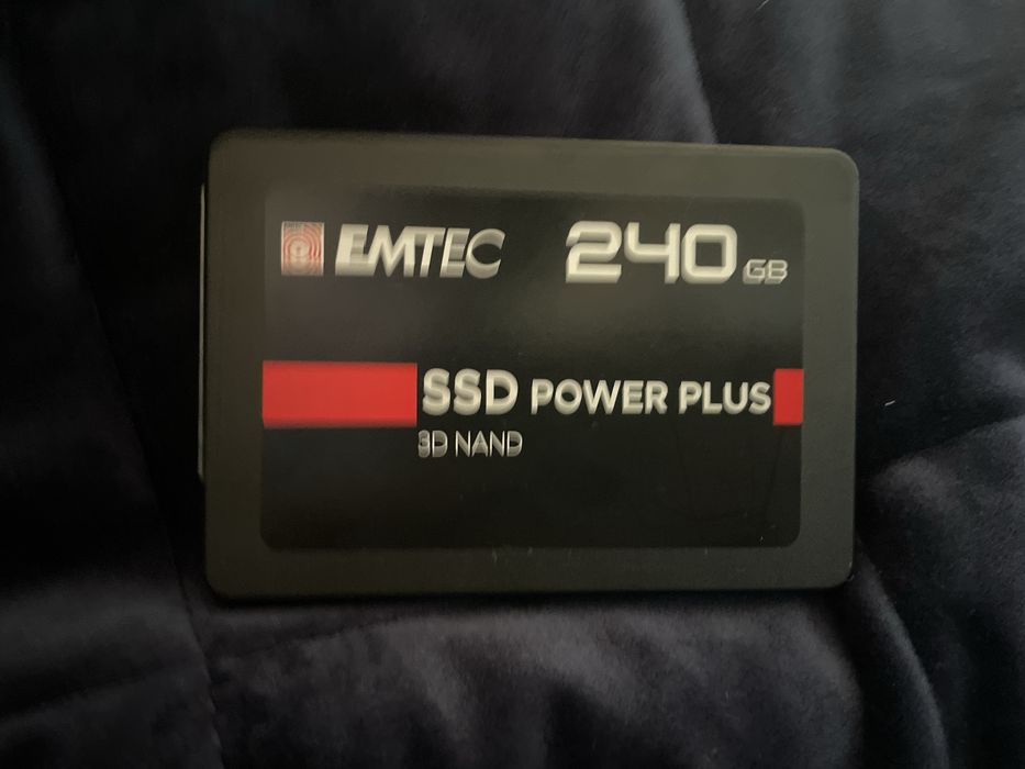 Ssd de 240gb  com bom desmepenho
