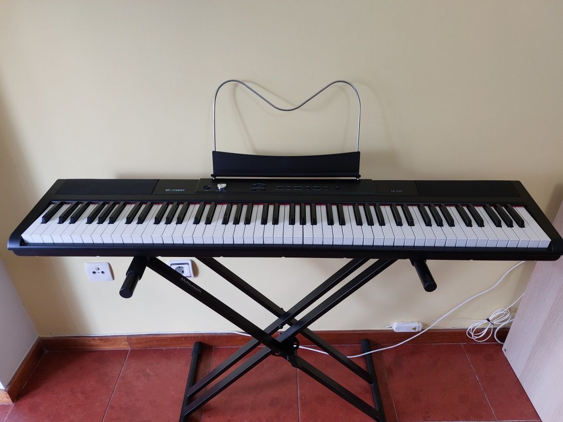 Piano thomann SP-320