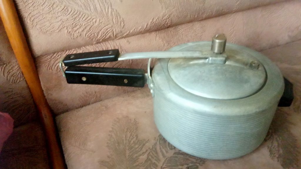 Кастрюля-скороварка