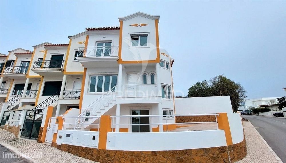 Morada Independente T4 C/Garagem - Ericeira