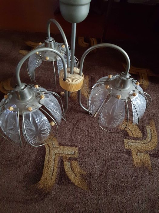 Газовая колонка б/у. Люстра б/у с хрустальными лепестками