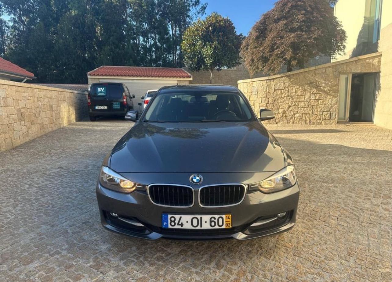 BMW SPORT 318D 2014