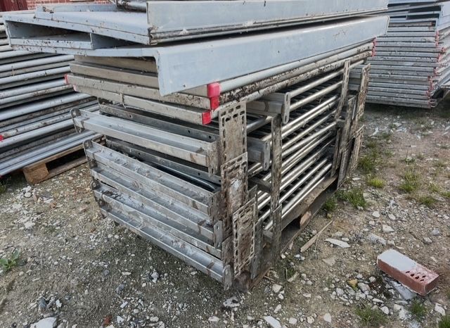 Podciągi z tworzywa pod ruszta plastikowe - 260cm / 12cm wysokości