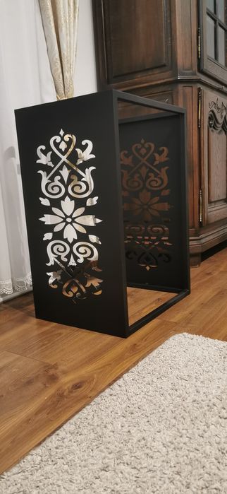 Stojak na drewno kominkowe