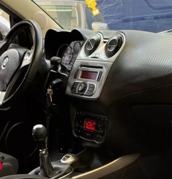 Vende se alfa romeu mito